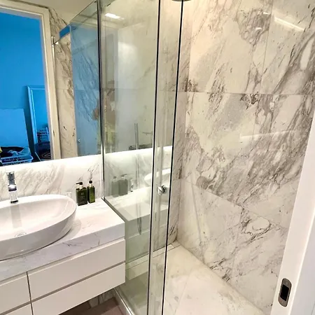 Luxurious 2 Bedrooms With Amenities In Center Lisbon